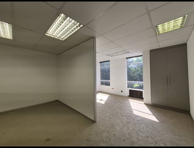 181M² OFFICE TO LET IN ROSEBANK